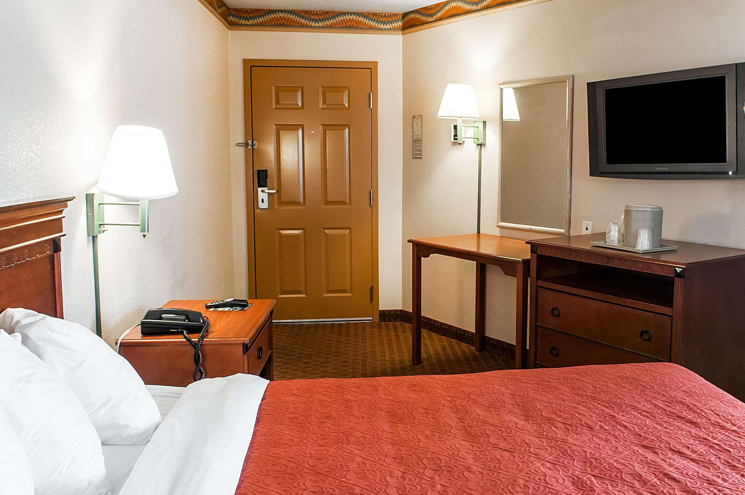 Quality Inn & Suites Las Cruces - University Area ภายนอก รูปภาพ