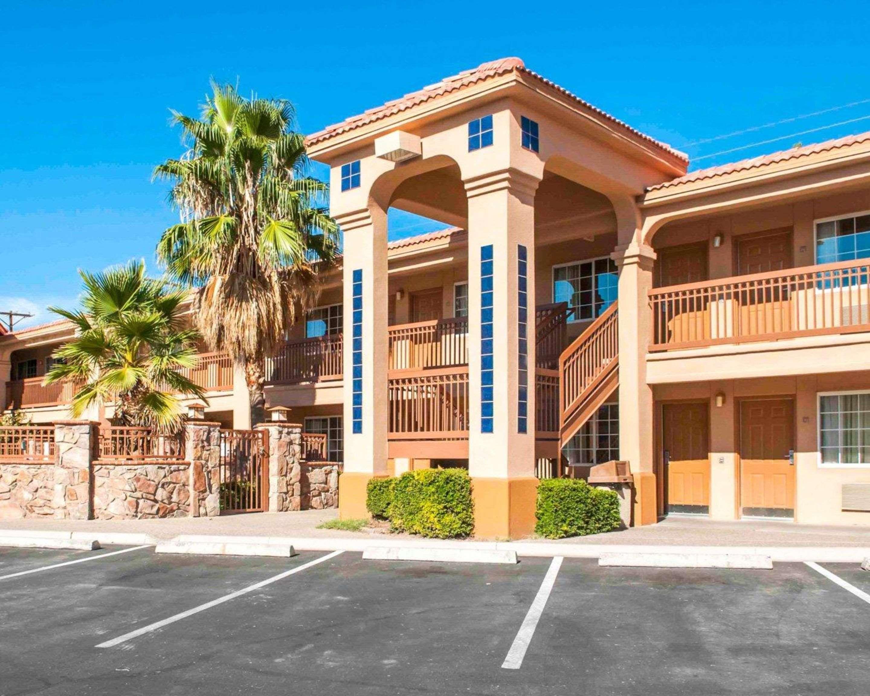 Quality Inn & Suites Las Cruces - University Area ภายนอก รูปภาพ