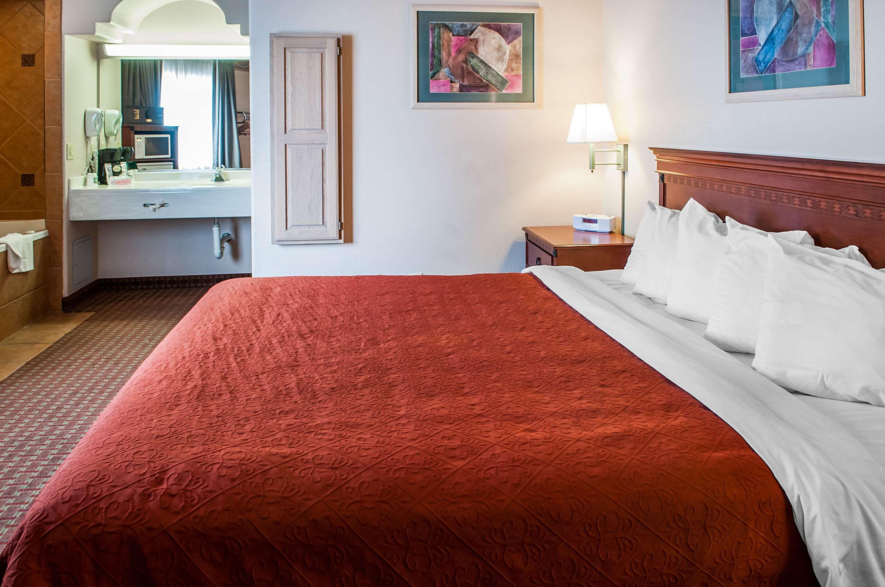 Quality Inn & Suites Las Cruces - University Area ภายนอก รูปภาพ