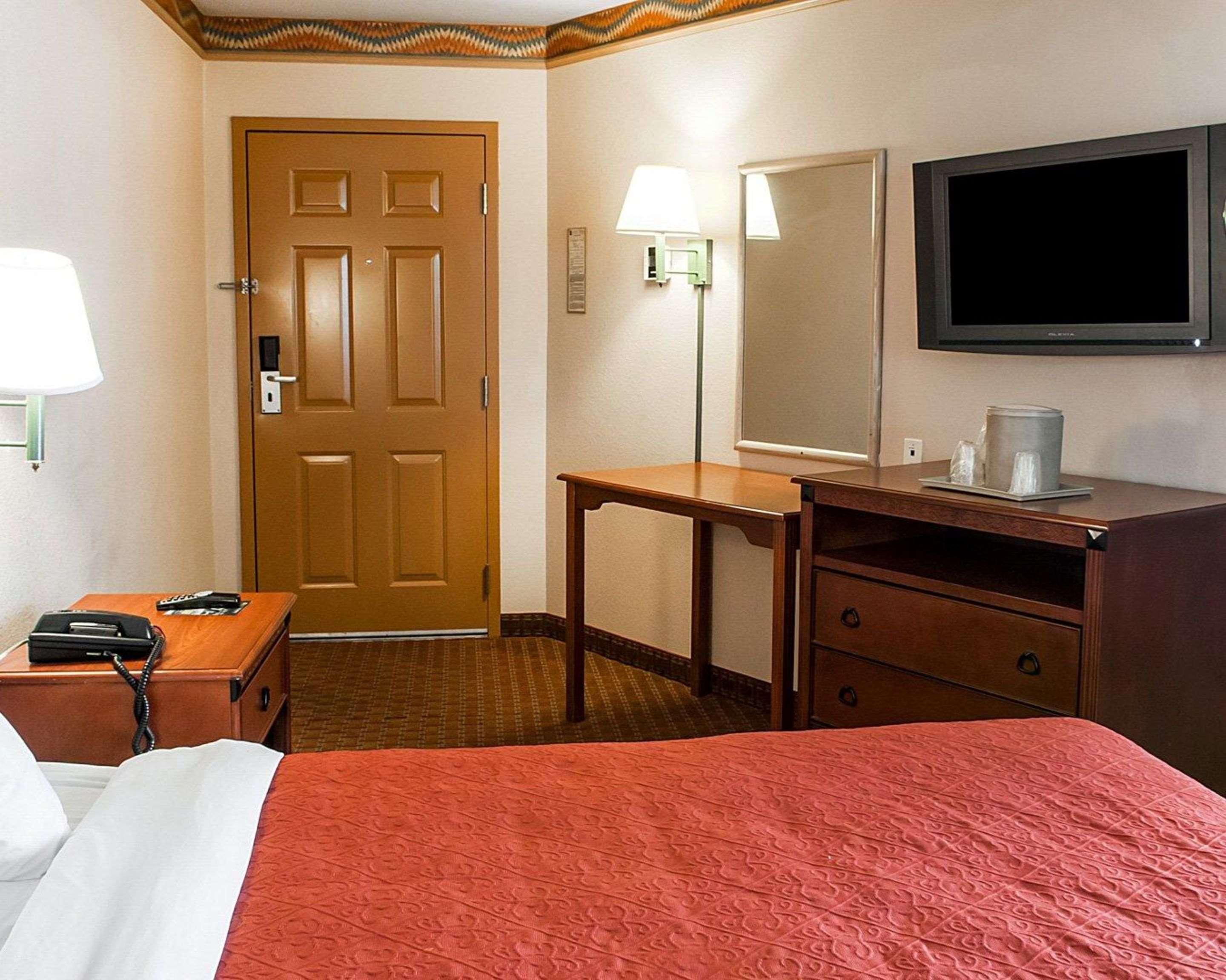 Quality Inn & Suites Las Cruces - University Area ภายนอก รูปภาพ