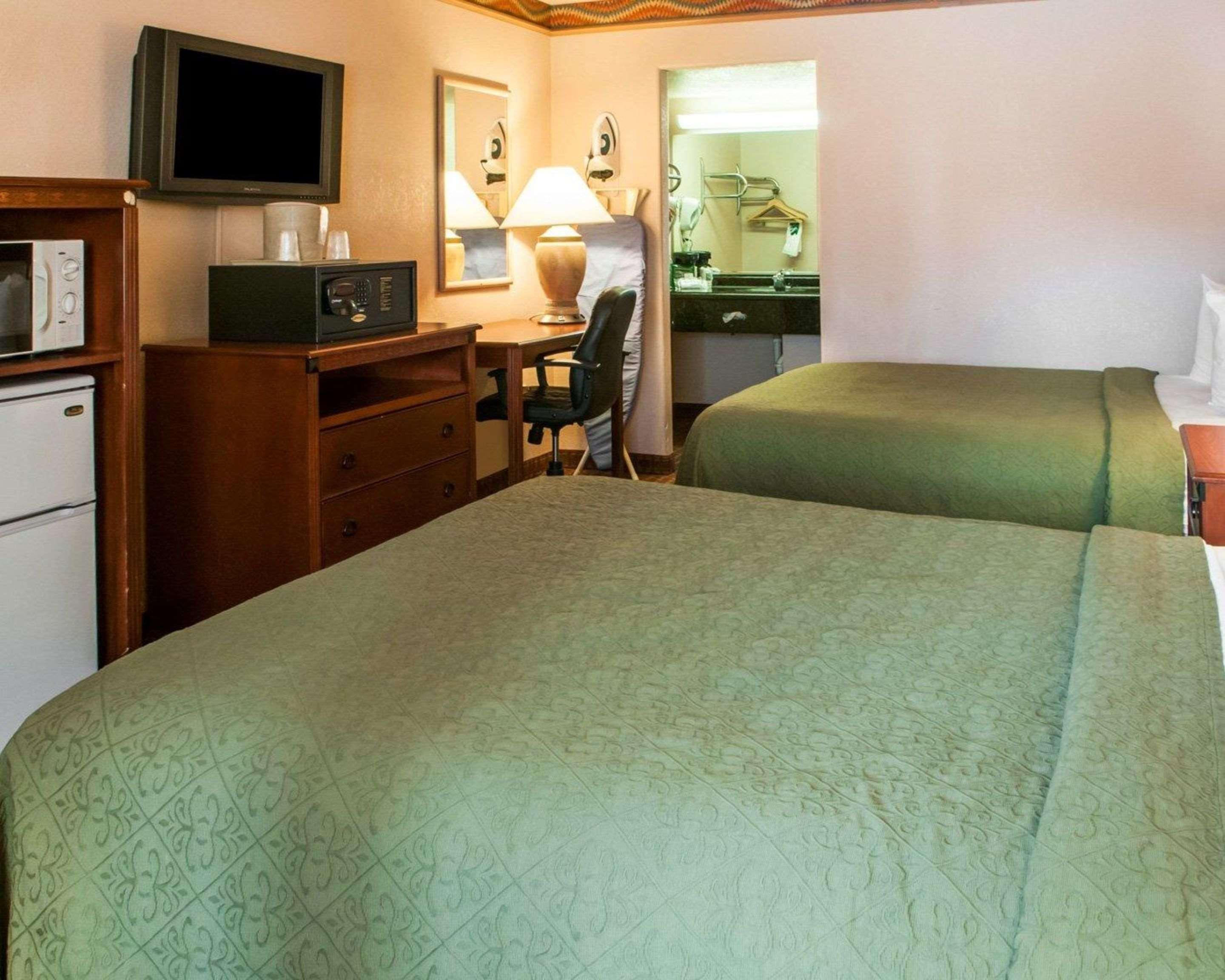 Quality Inn & Suites Las Cruces - University Area ภายนอก รูปภาพ