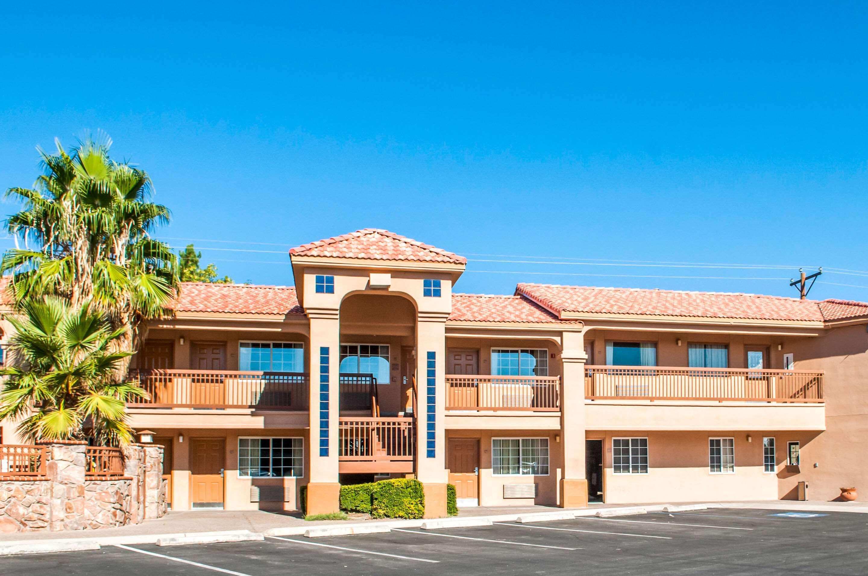 Quality Inn & Suites Las Cruces - University Area ภายนอก รูปภาพ