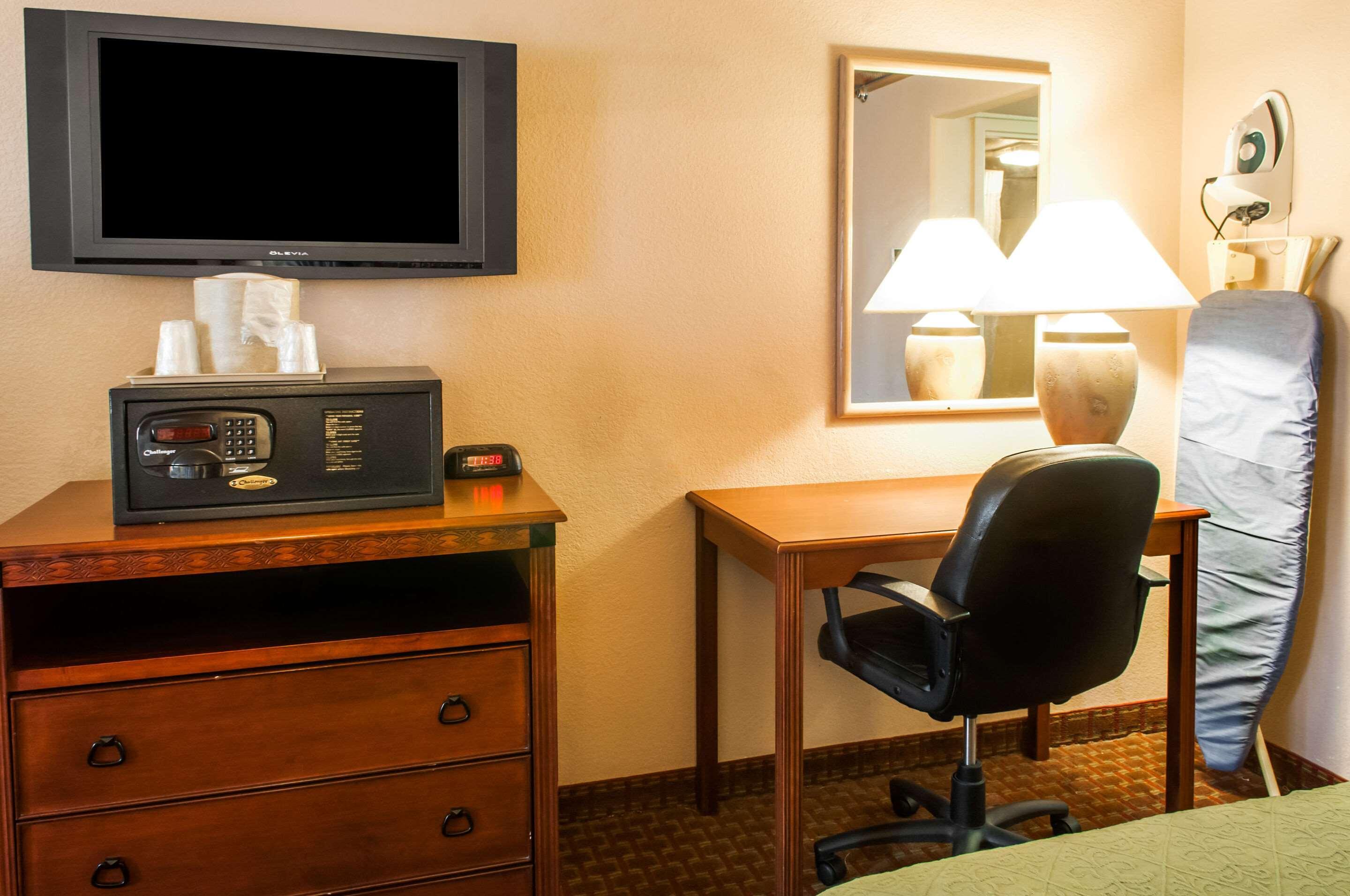 Quality Inn & Suites Las Cruces - University Area ภายนอก รูปภาพ