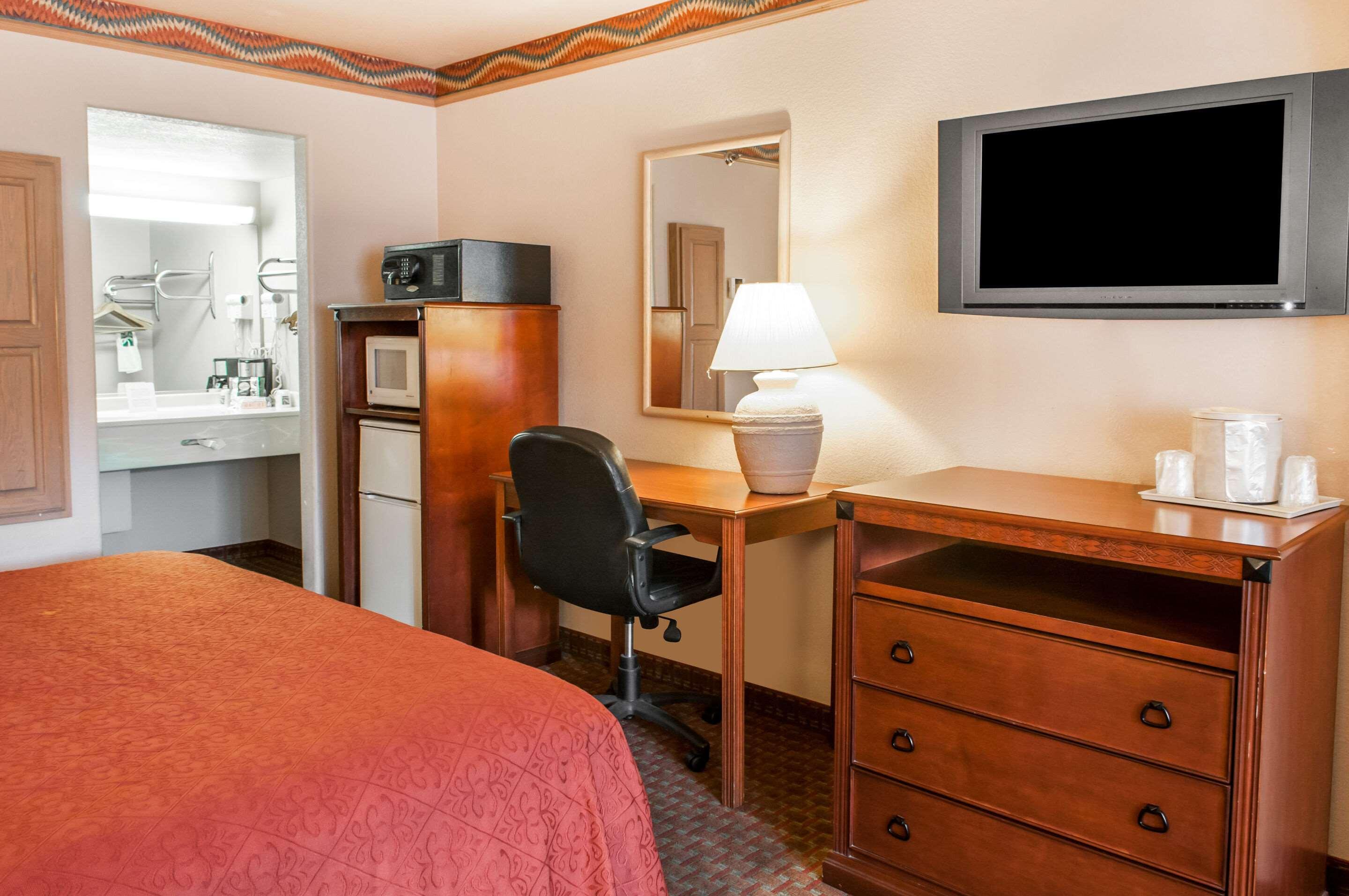 Quality Inn & Suites Las Cruces - University Area ภายนอก รูปภาพ