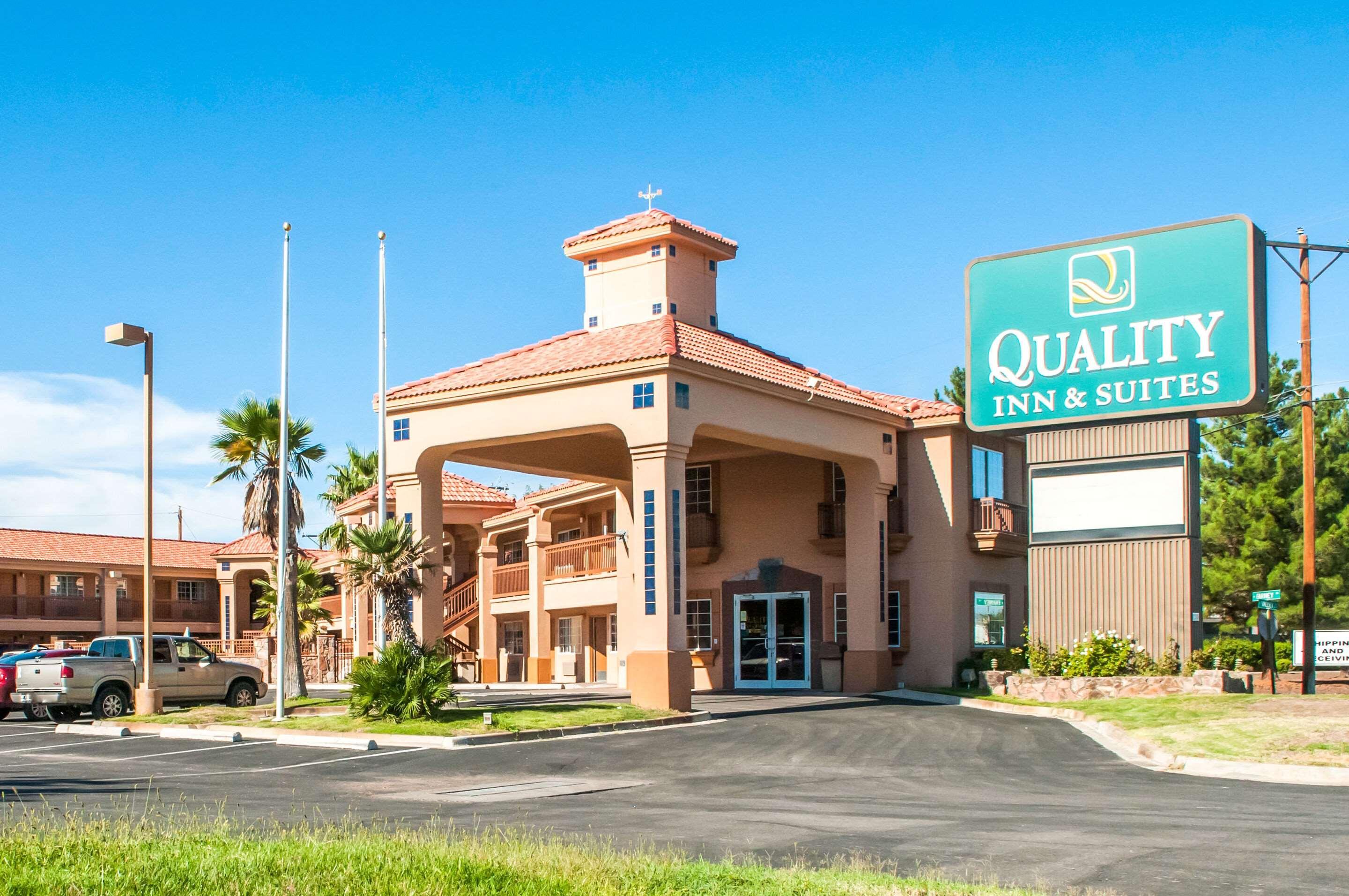 Quality Inn & Suites Las Cruces - University Area ภายนอก รูปภาพ