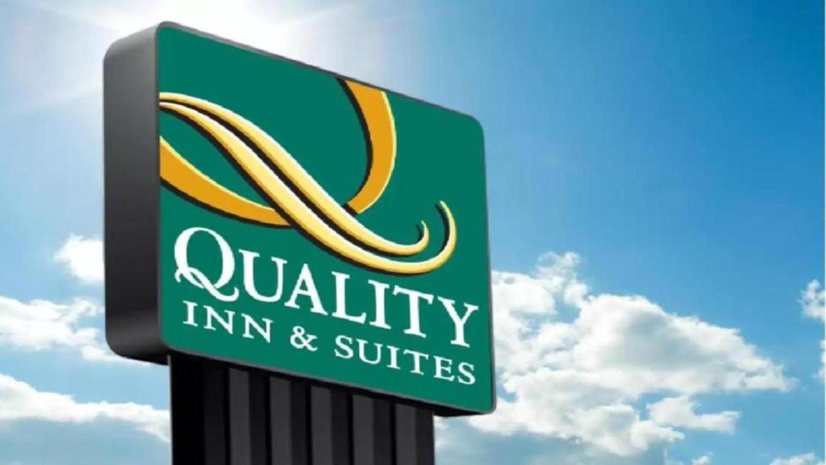 Quality Inn & Suites Las Cruces - University Area ภายนอก รูปภาพ